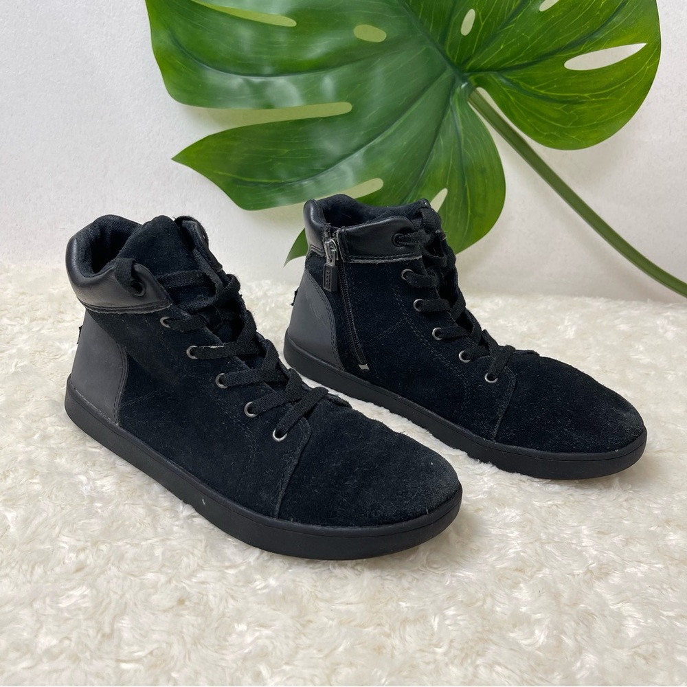 UGG Black Suede Kids Ankle Length Boots size 4